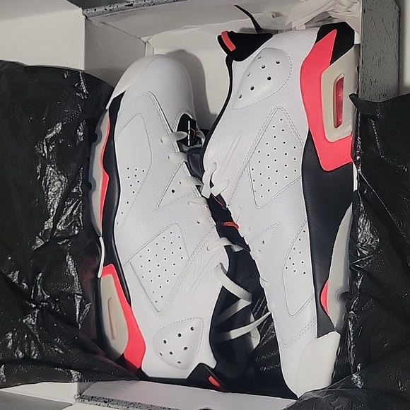 Nike Air Jordan Retro 6 Low - Picture 4 of 7